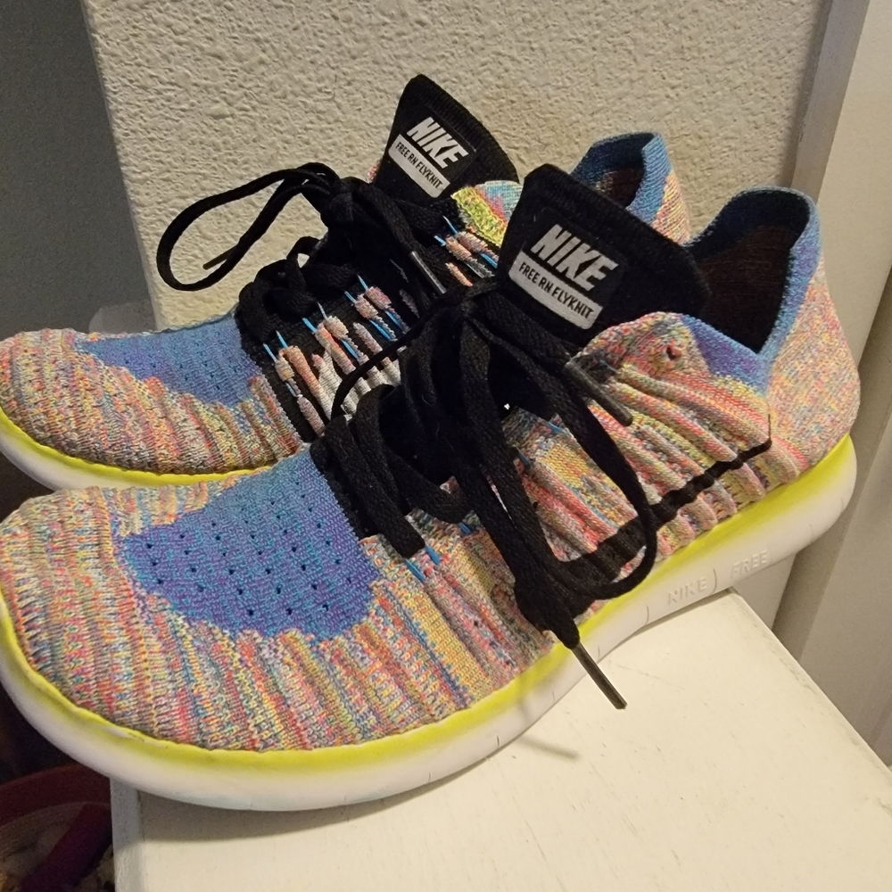 Nike Free RN Flyknit Multicolor Women's Size 8.5